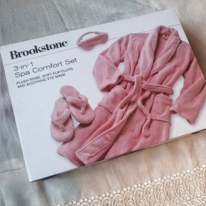 Brookstone 3 in 1 Spa Comfort Set